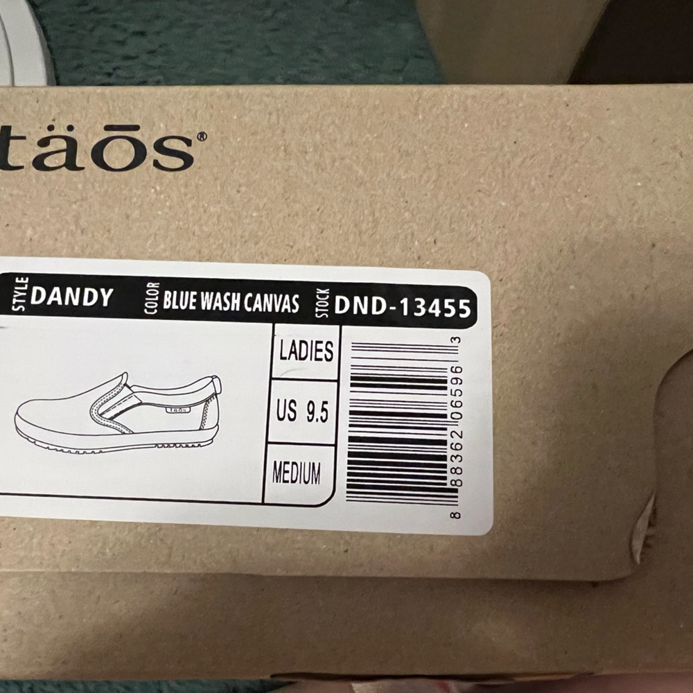 TAO’S 9.5 Medium Dandy Denim shoes Brand New
